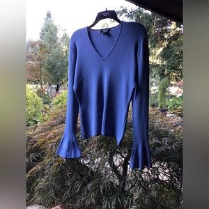Karen Kane Bell Sleeve VNeck Knit Top